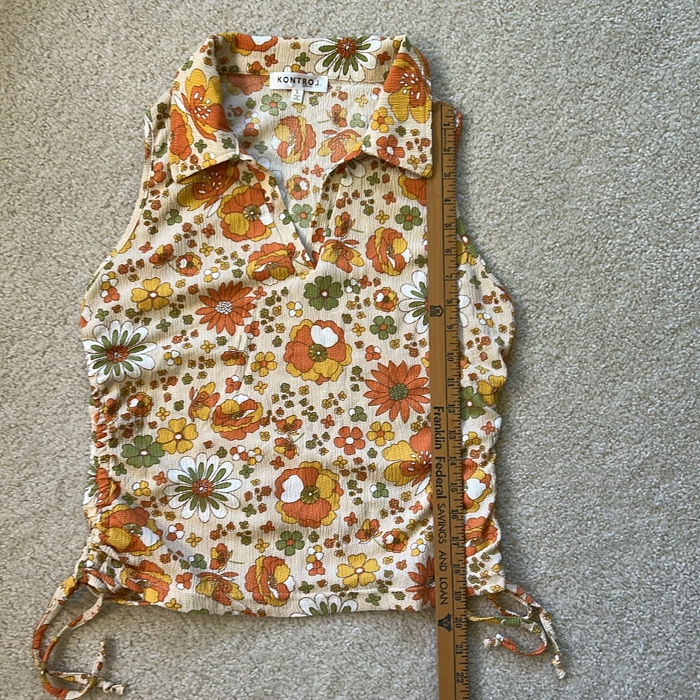 Vintage Inspired Floral Sleeveless Top - Orange and Green - Picture 4 of 9